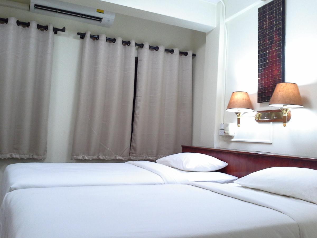 Bc Guesthouse Banglamphu Бангкок Экстерьер фото